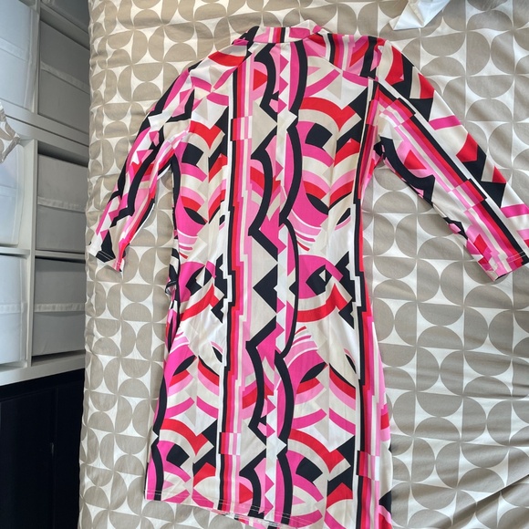 Medium length dress with pink, red and, black - Picture 2 of 2